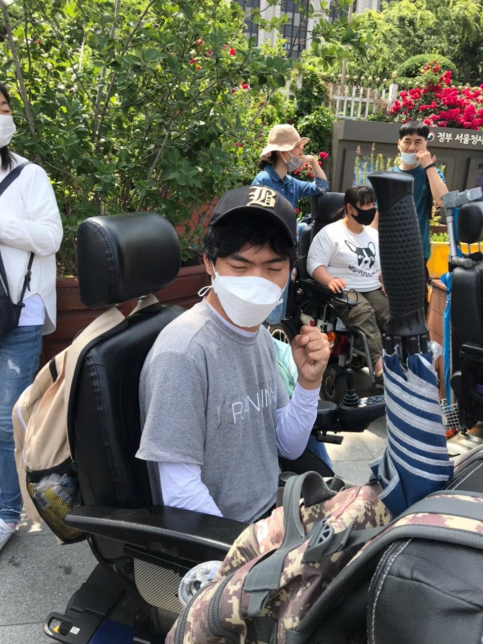 0604-4 정부서울청사.jpg