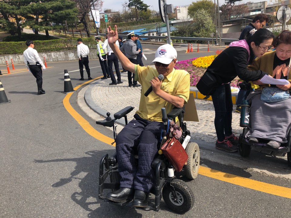 0416-2.jpg