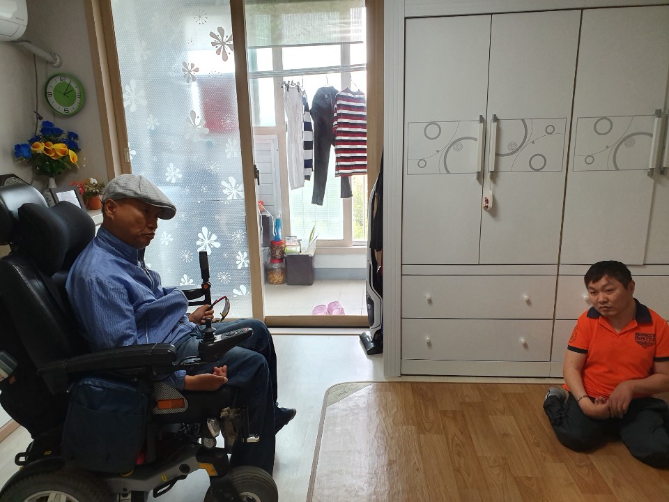 KakaoTalk_20190508_이건호-한규선2.jpg